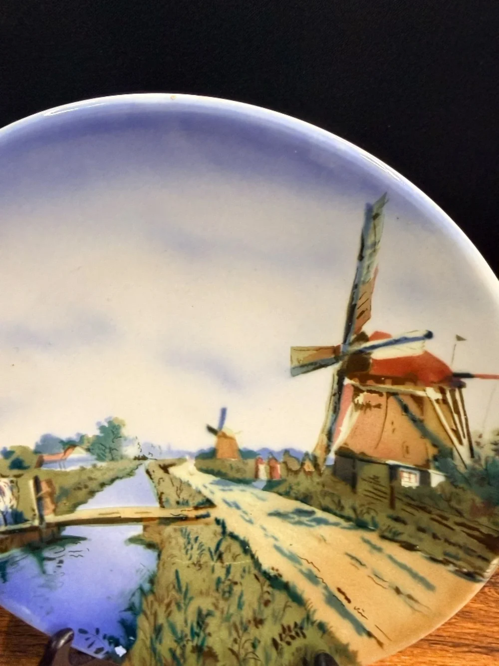 Decorative Wall Plate with Windmill